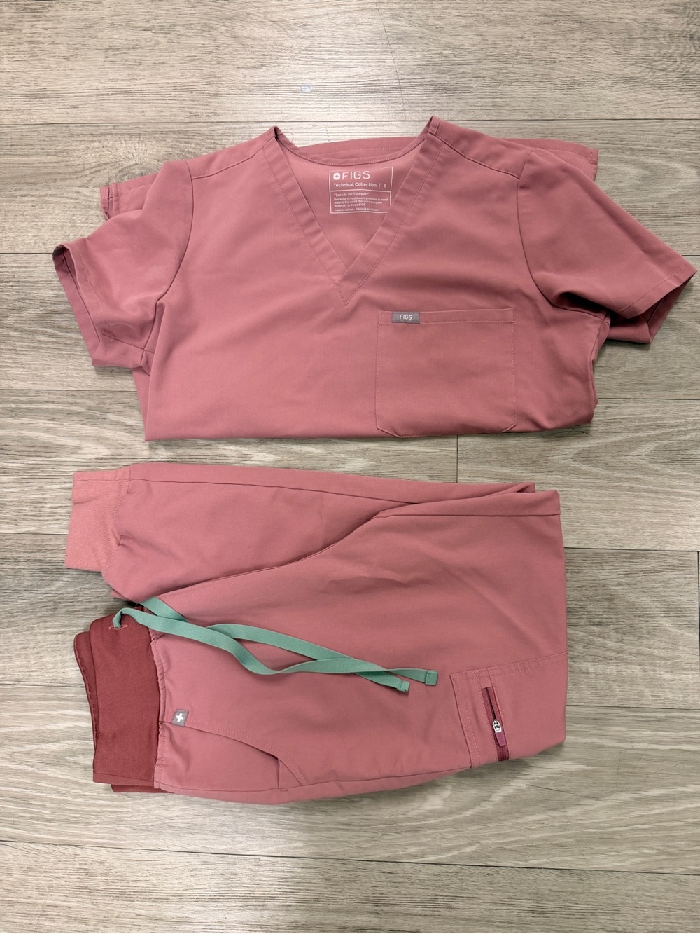 FIGS Scrubs Petite Set of two, small. Smokey Taupe and Mineral Mauve. - Picture 2 of 3